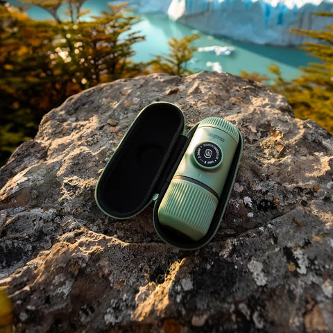 Easy disassembly enables quick cleaning after each shot.