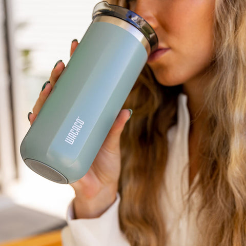 WACACO Octaroma Grande leak-proof lid prevents spills during travel.