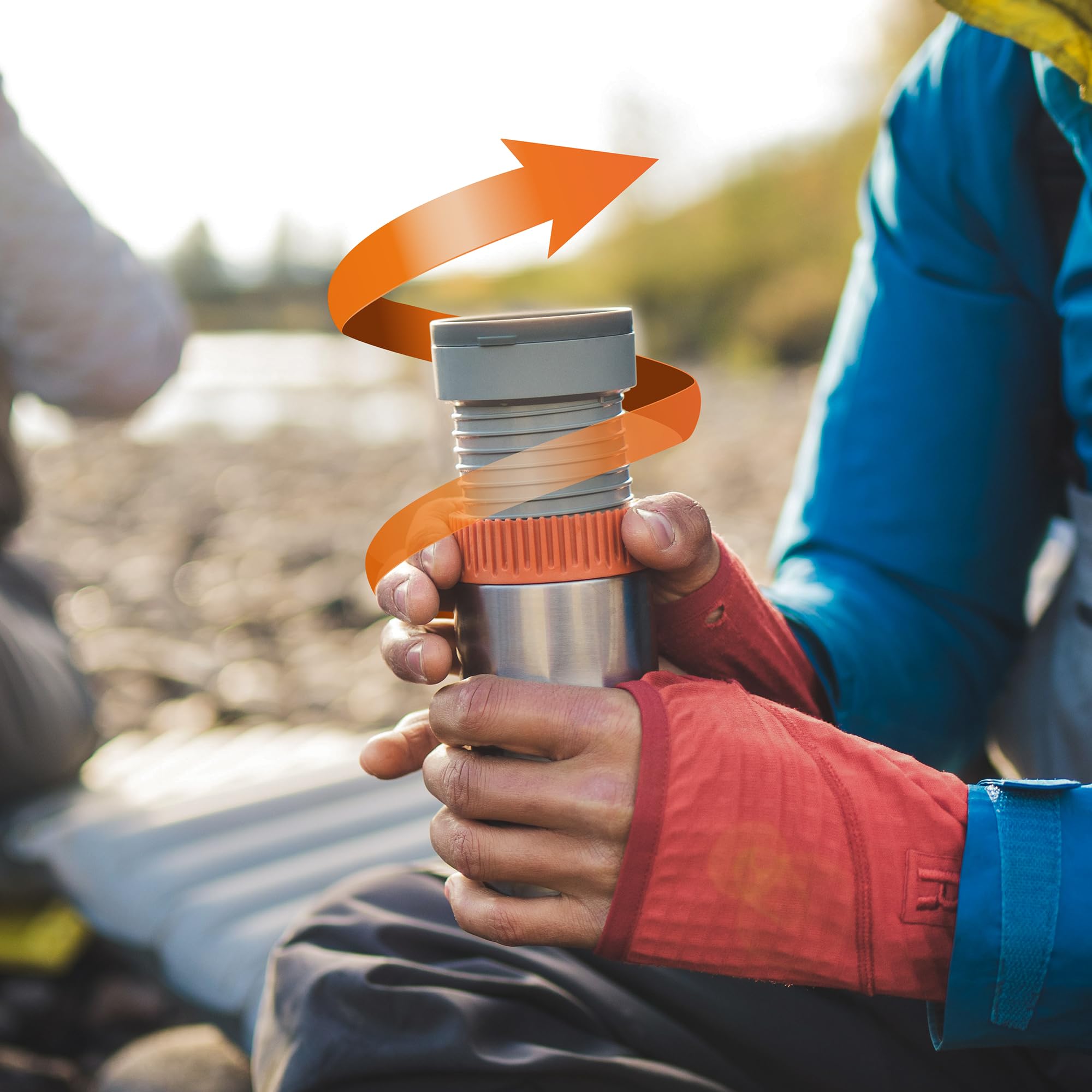 WACACO Pipamoka insulated stainless mug keeps coffee hot for hours.