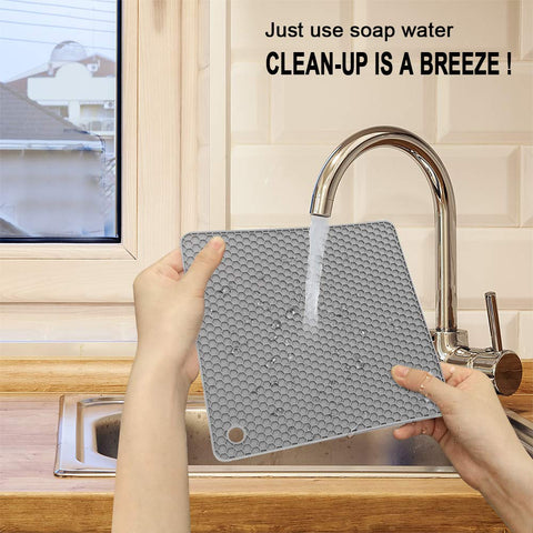 Walfos silicone trivet mats – easy storage and hanging for compact kitchen setups.