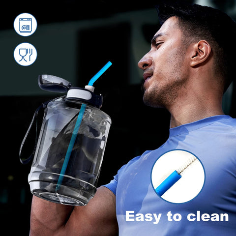 WALFOS storage pouch keeps straws organized on the go