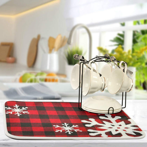 Wamika mat protects countertops while drying delicate items