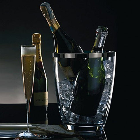 Waterford Elegance trumpet flute pulled stem for graceful handling and balance.
