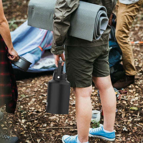 WATERSY sturdy handle for easy carrying during hikes.