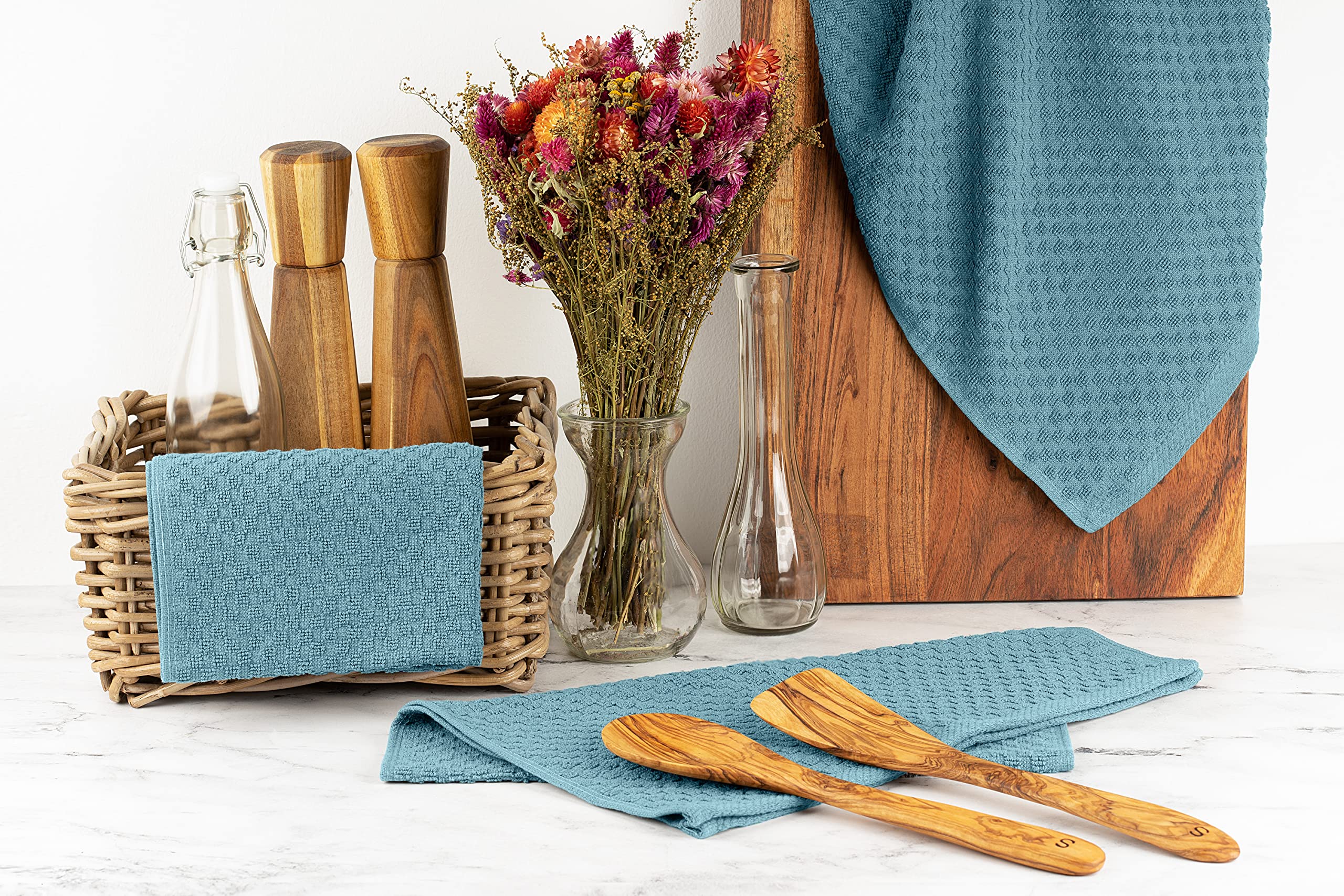 Wealuxe towels enhance kitchen decor with timeless, practical style.