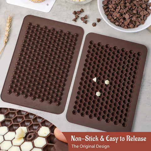  bench scraper included with Webake mold for neat chocolate handling