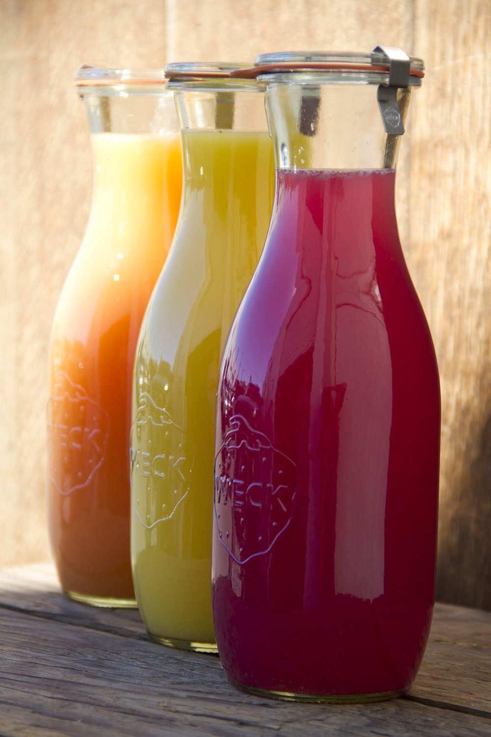 WECK 763 glass jars offer clear aesthetic for brunch beverages.