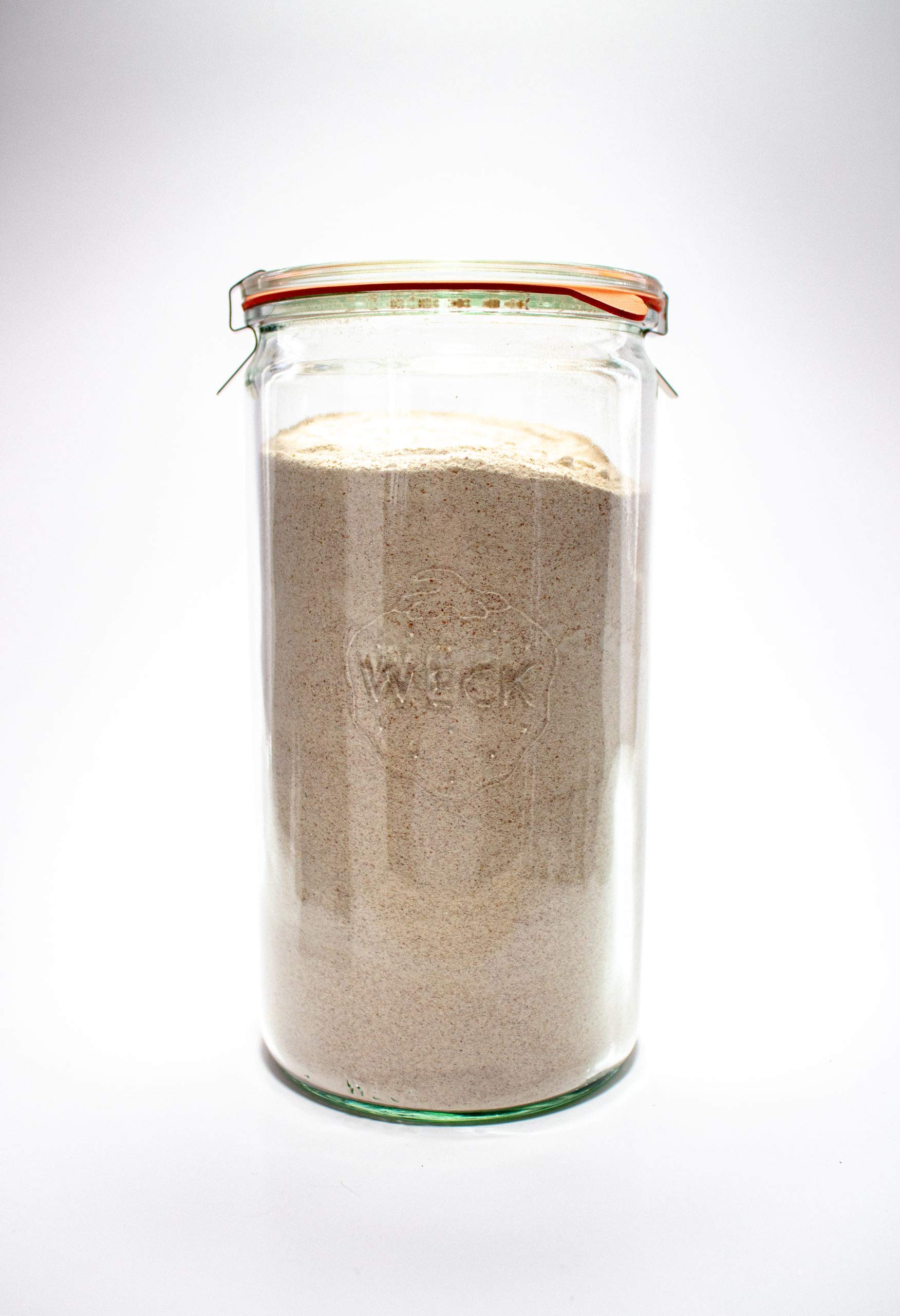 WECK 974 clear glass jar adds elegant kitchen storage
