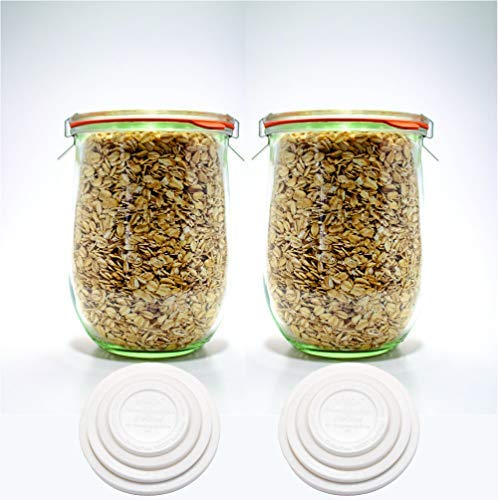 Thick glass WECK jar resists cracking when pouring hot liquids.