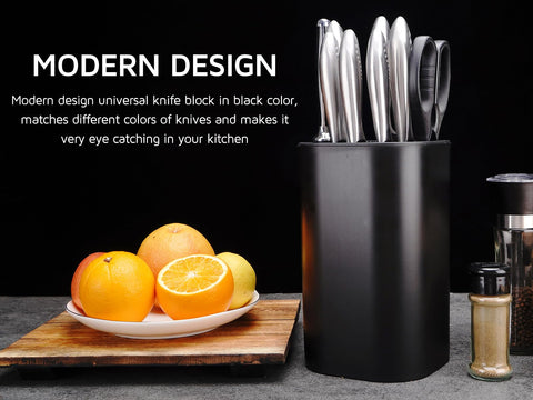 WELLSTAR knife block filled with knives demonstrates high capacity storage.