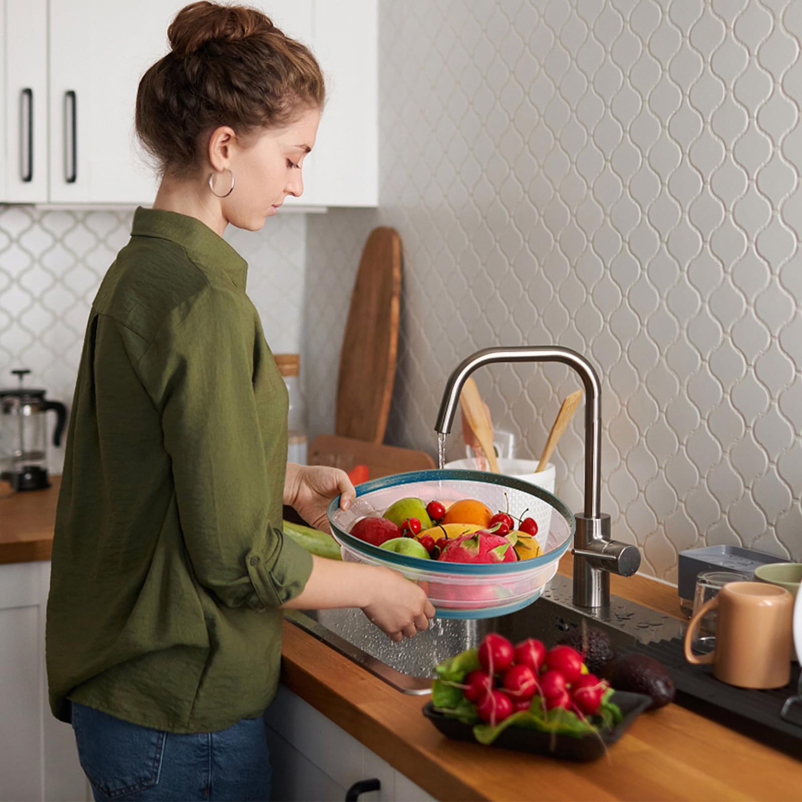 WENWELL microwave guard showing mess confinement in action