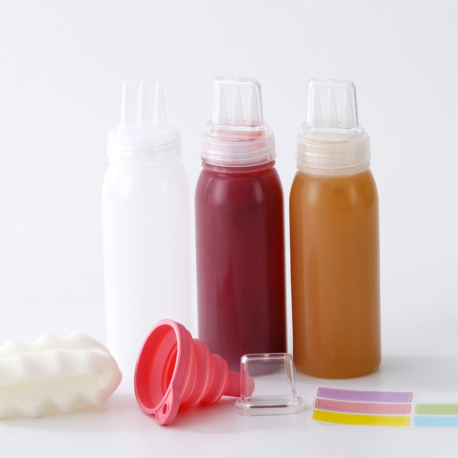 Werduoland cleaning brush helps maintain bottle hygiene after use.