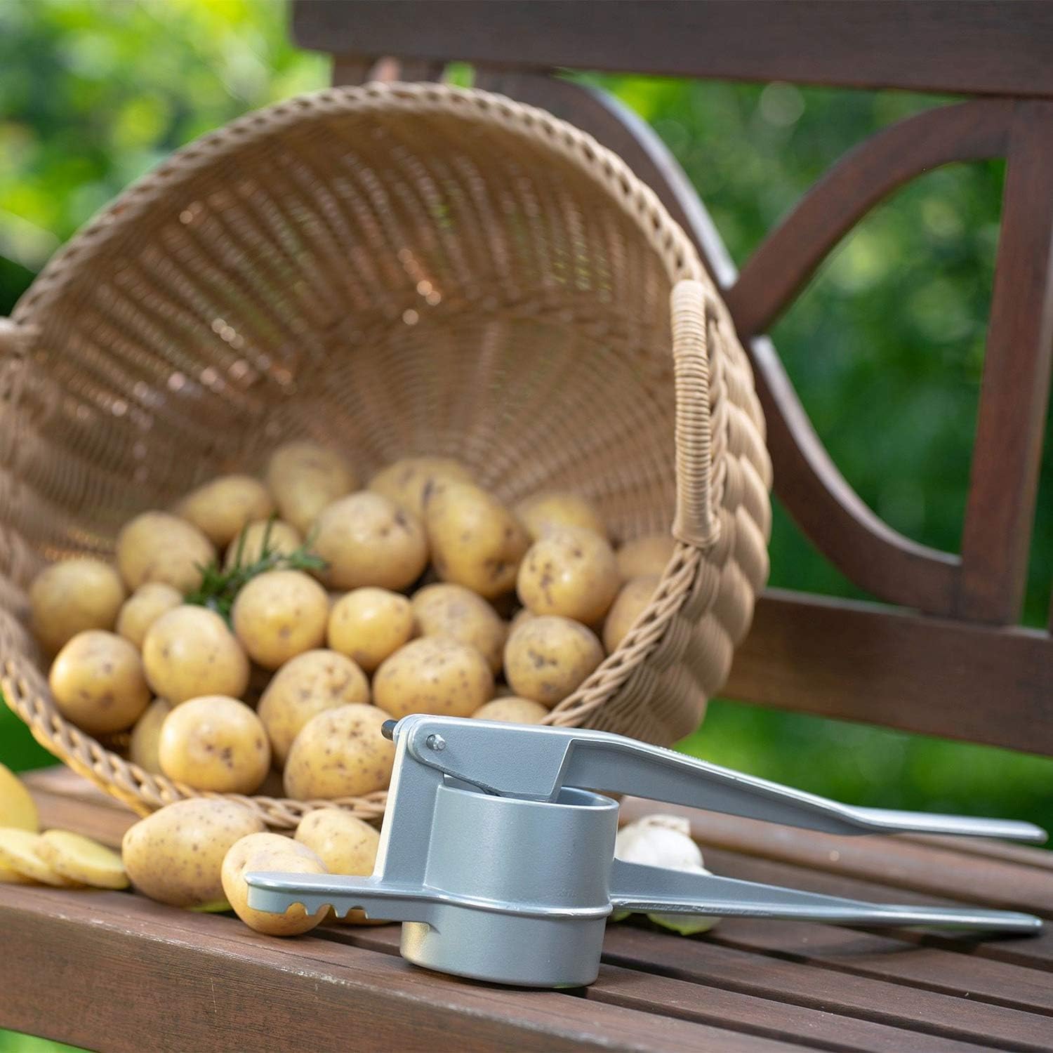 Westmark Spaetzle Classic made in Germany reflects quality engineering.