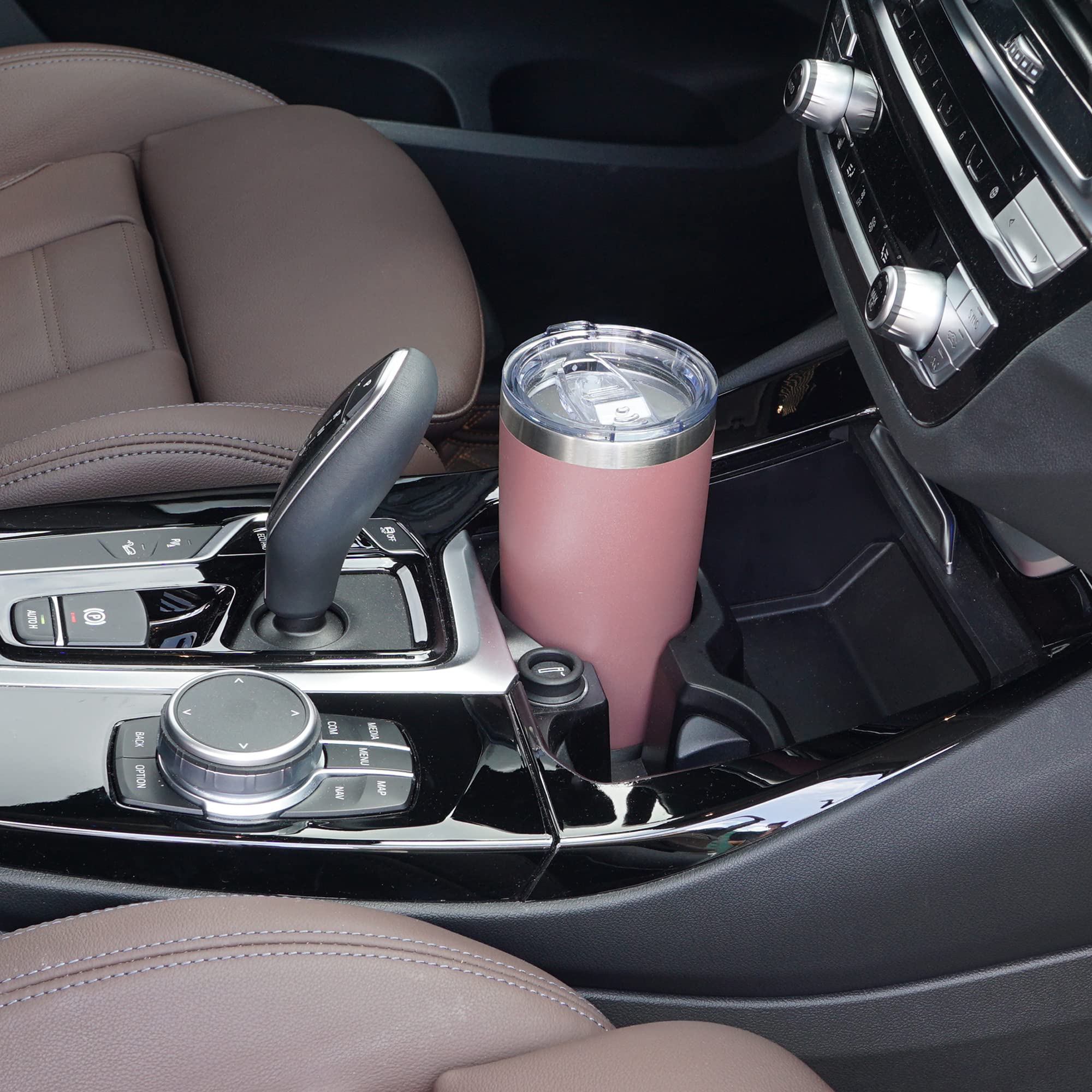 WETOWETO 20oz tumbler fits most car cup holders for convenient travel.