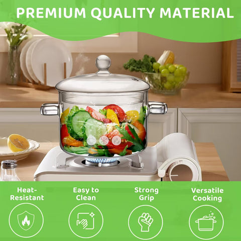 Wetpyaks glass pot simmering soup demonstrates heat-resistant performance.