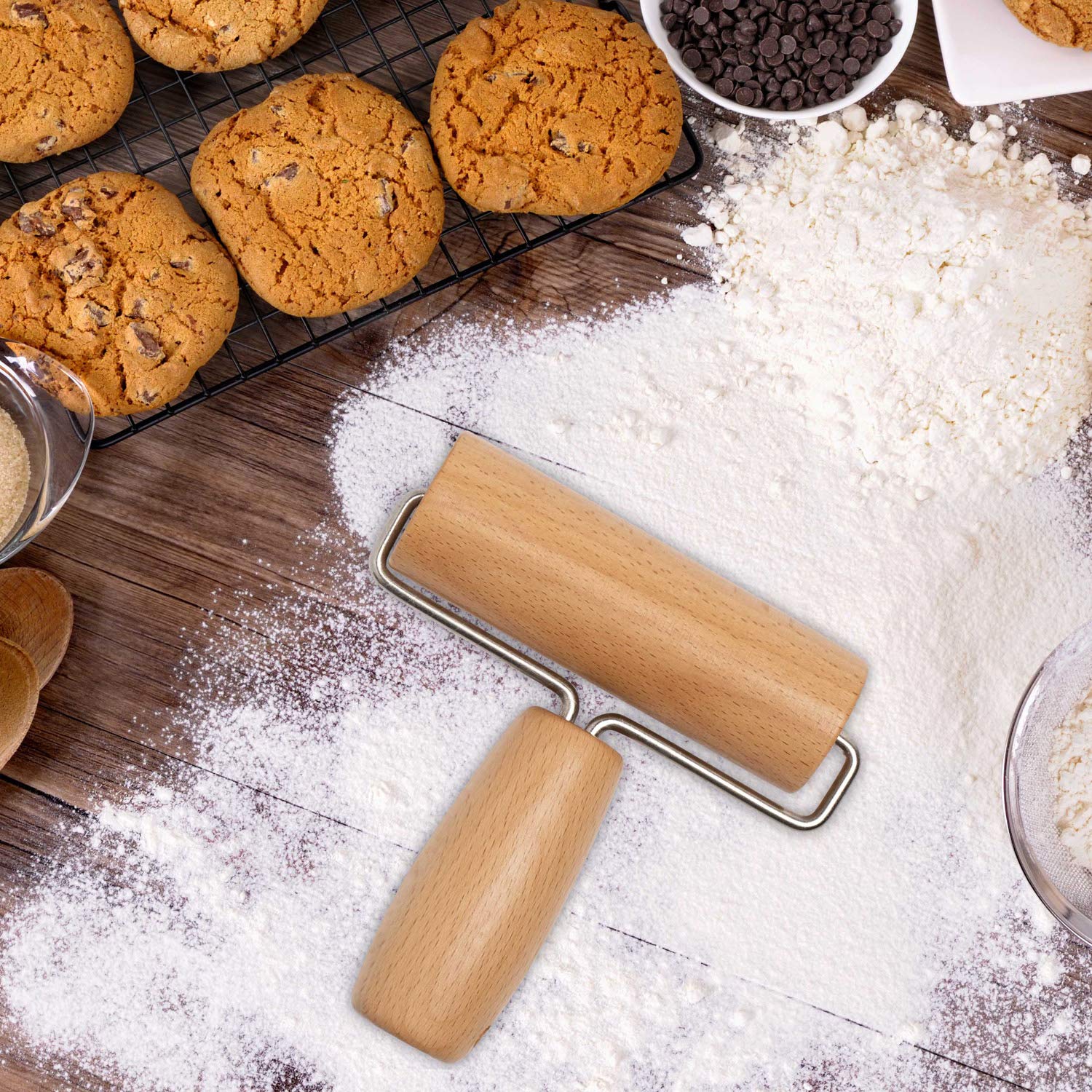 Whaline wooden rolling pins are easy to clean after use.