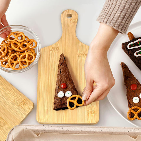 WHEATHUSK 11x5-inch bamboo board sized for quick daily chopping.