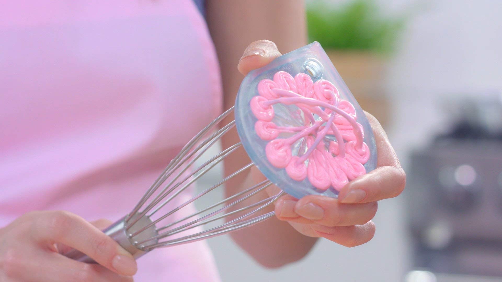Whisk Wiper includes an 11-inch whisk ready for use