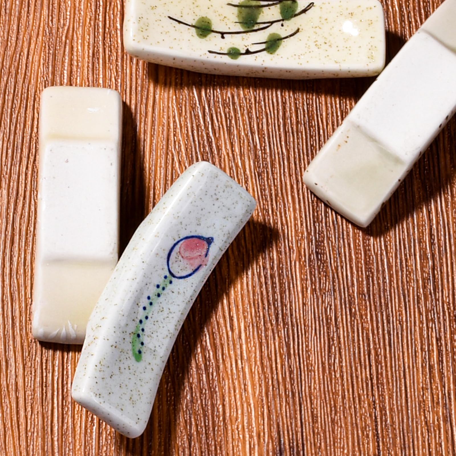 Whitenesser four-piece set keeps chopsticks neatly displayed after meals