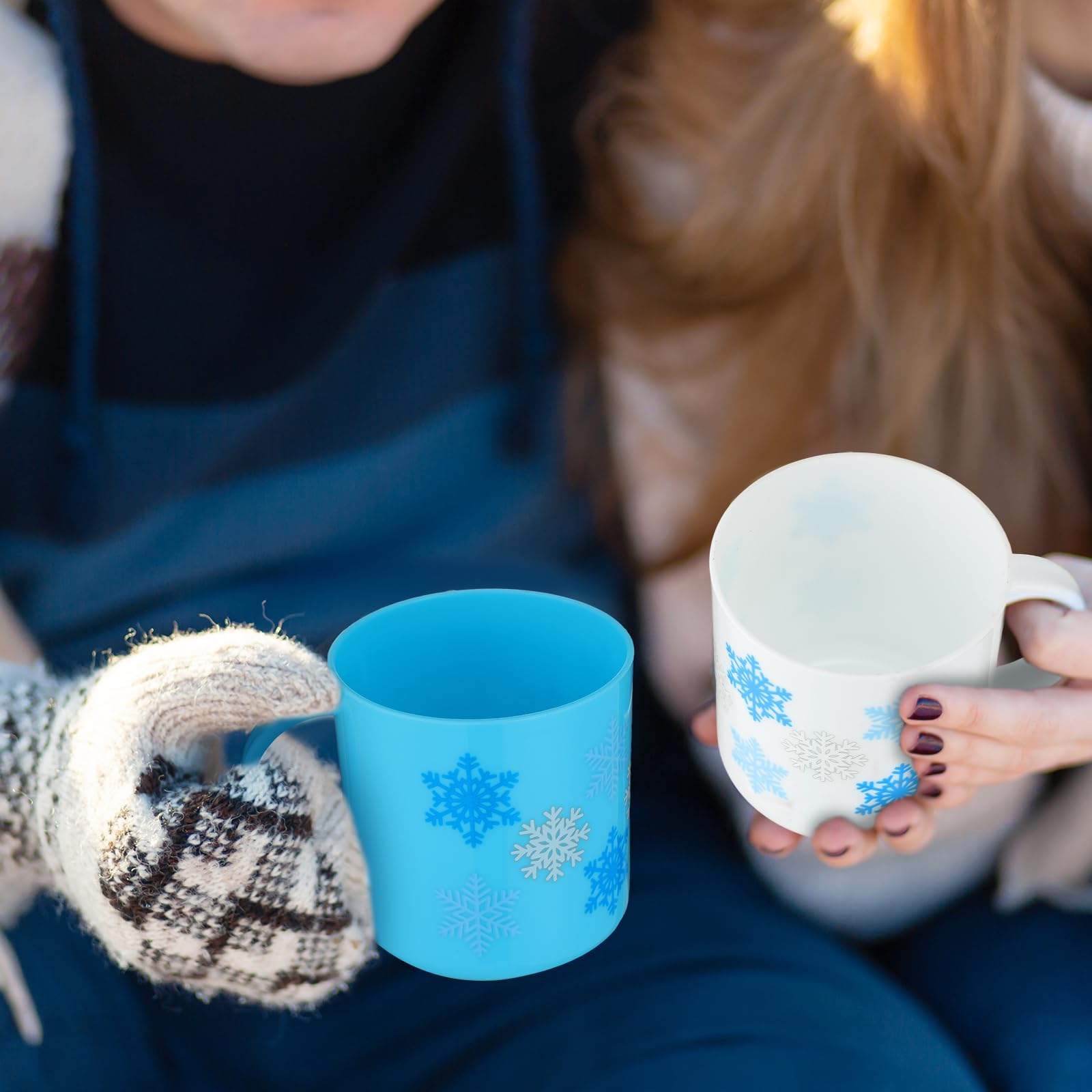 Willinglong winter cups with handles ready for cold-weather gatherings.