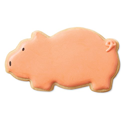 Wilton lion animal cutters for dramatic safari treats