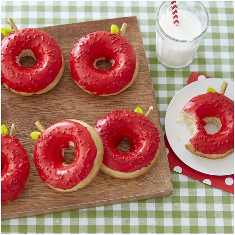 Dishwasher-safe Wilton donut pans for simple cleanup