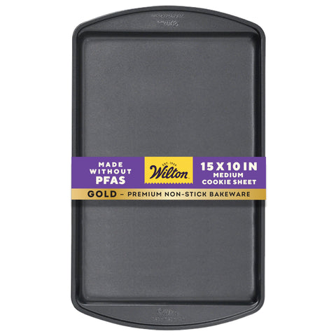 Wilton Gold Premium cookie sheet shows even heat distribution for consistent cookies.