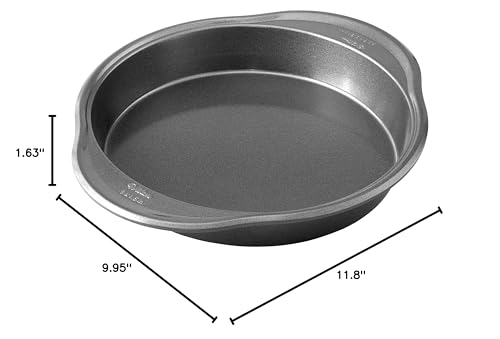 Wilton Platinum 10-year warranty symbol included with the pan.