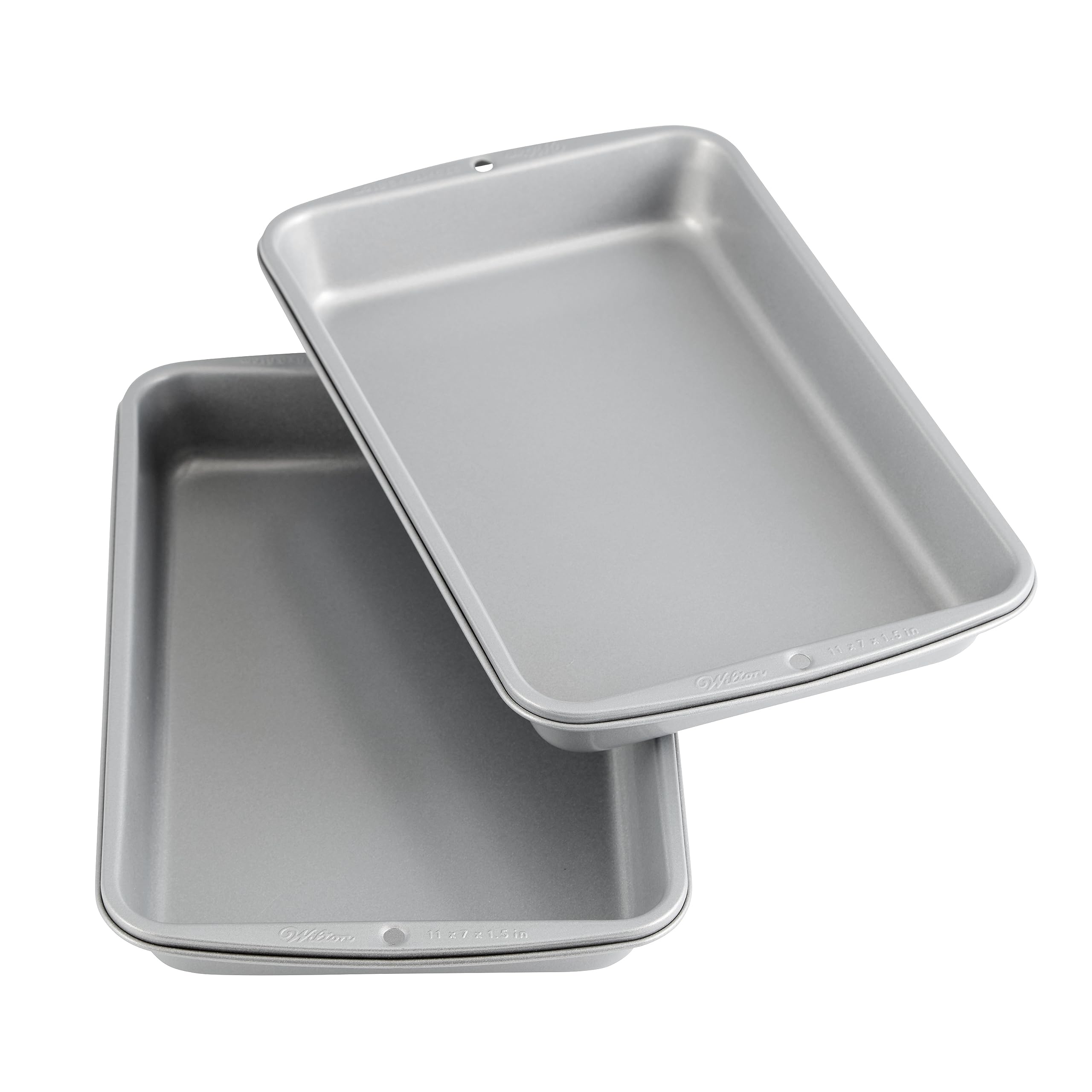 Wilton Recipe Right 2-pack pan, 11x7 inches, ensures even heat and easy release.