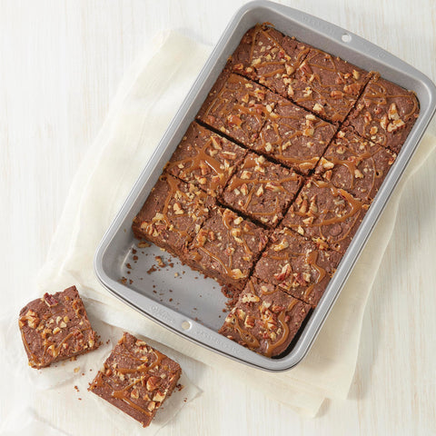 Easy-grip handles on the Wilton Recipe Right pan for safe transfer from oven.