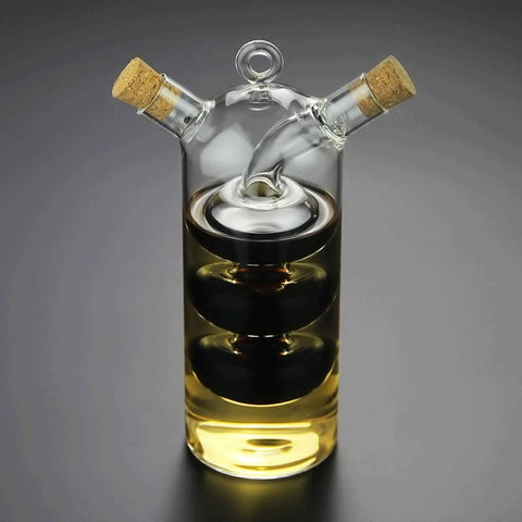 WINAKUI dual chamber design keeps olive oil and vinegar separate