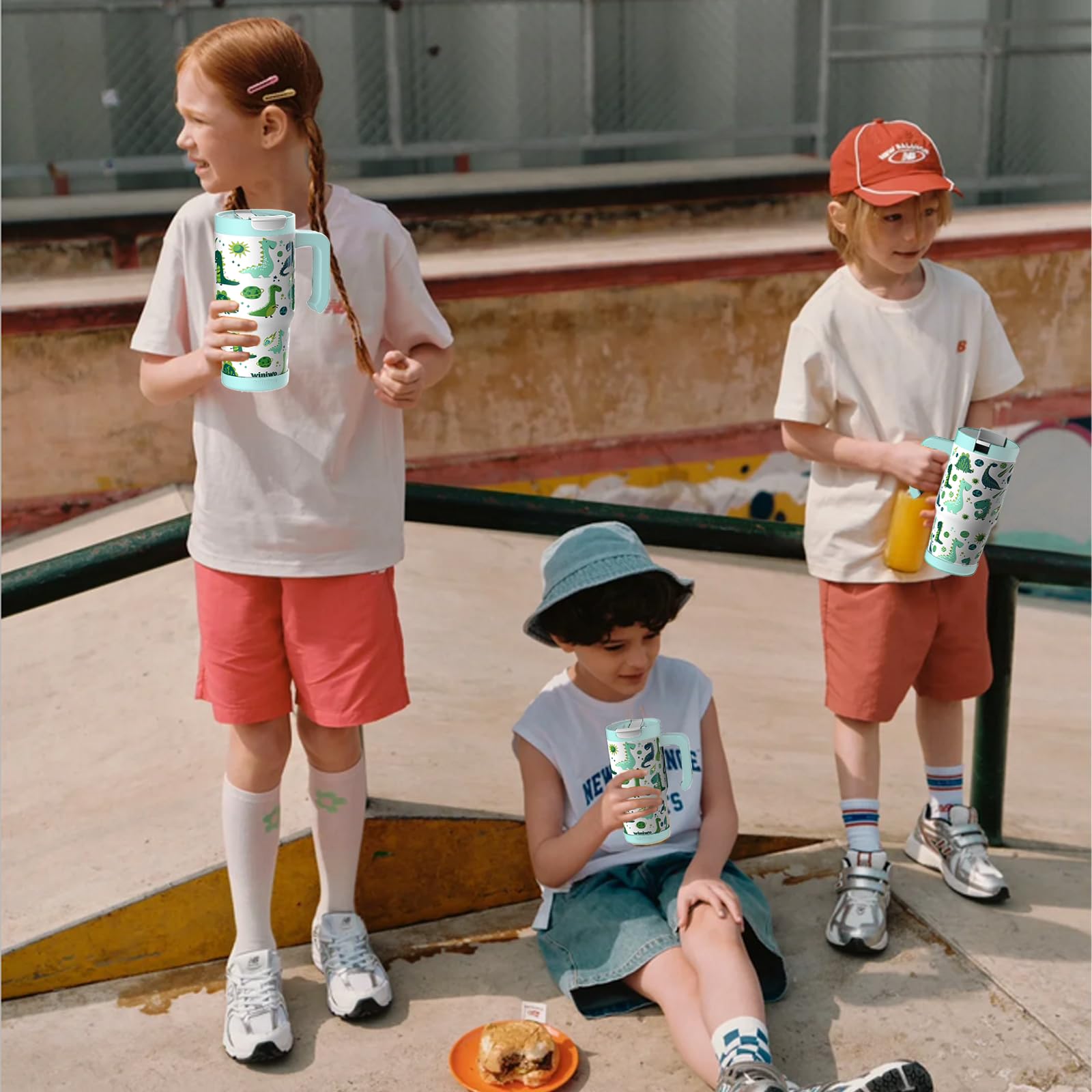 WINIWO cartoon-pattern kids tumbler encourages hydration on the go.