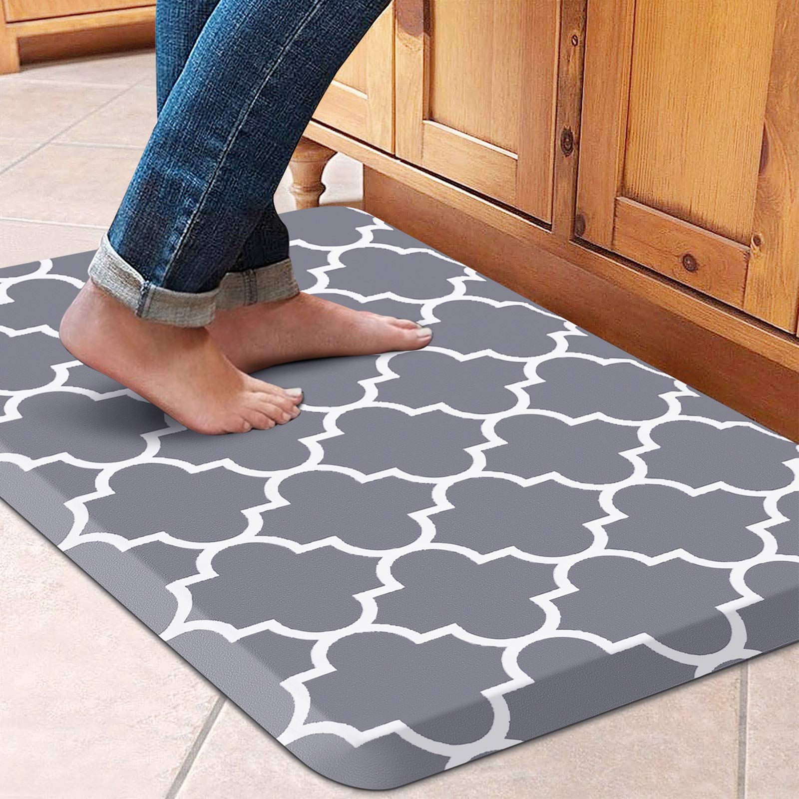 WISELIFE kitchen mat anti-fatigue ergonomic design cushions feet during cooking.