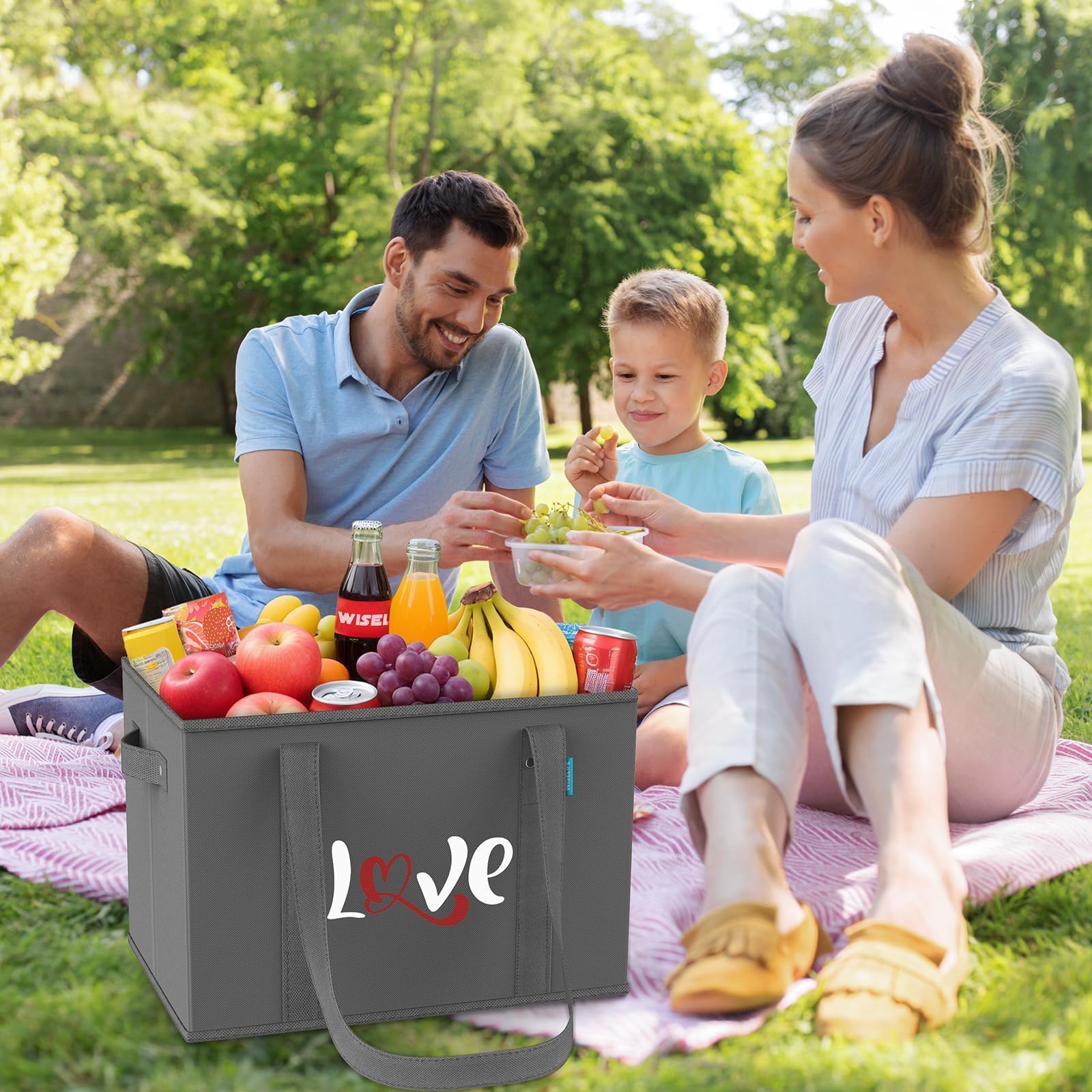 WISELIFE easy-clean bag wipes clean with damp cloth after shopping.