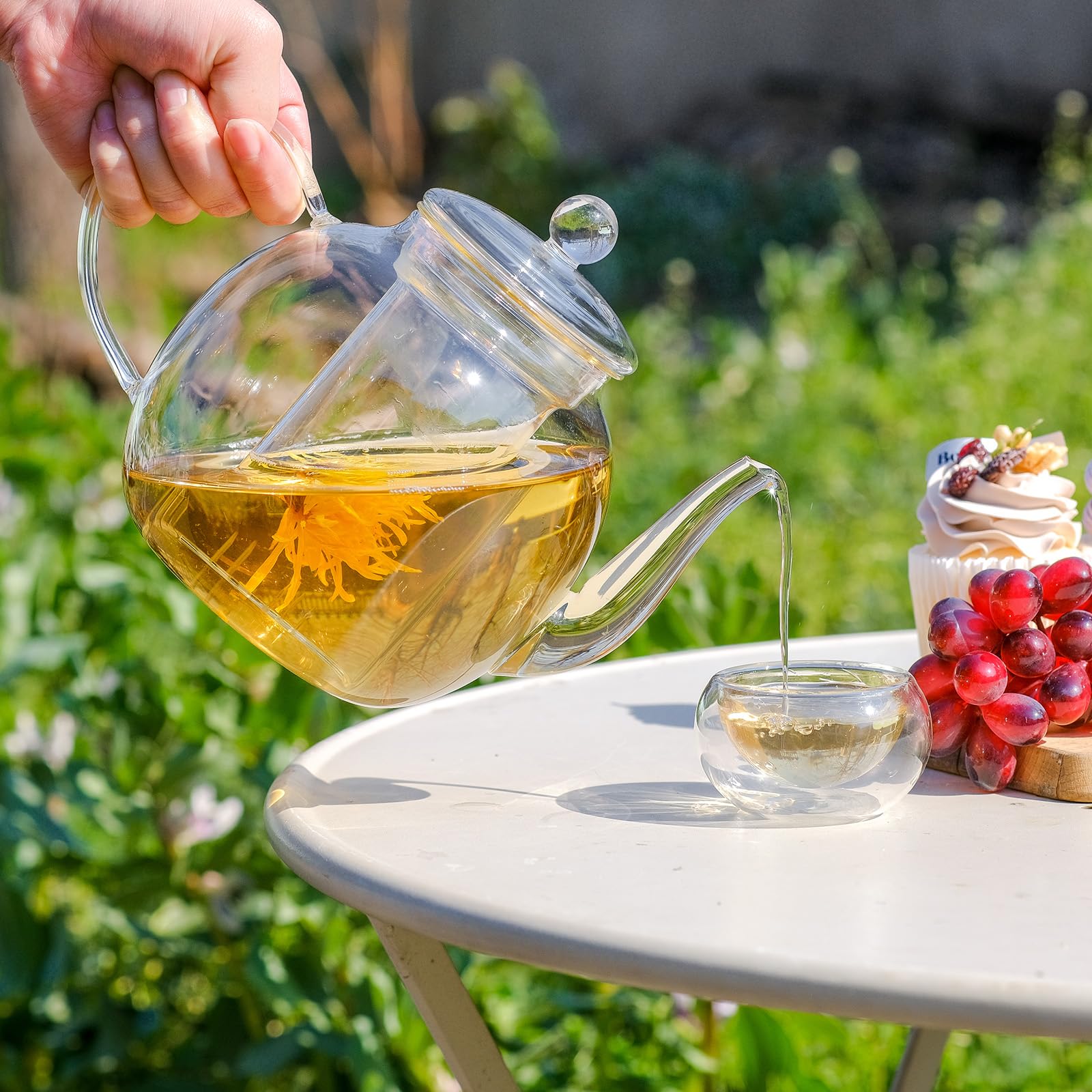 Wlasss teapot safe on stovetop and microwave for versatile heating
