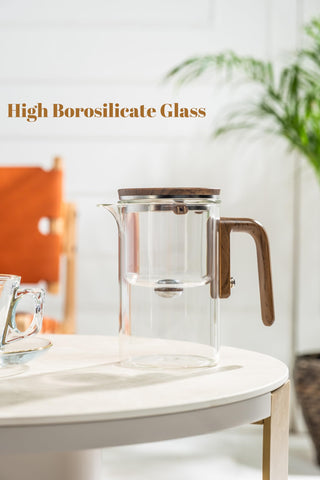 WOLTBLOOM Enchanti Teapot showcases crystal clarity for viewing tea blooms