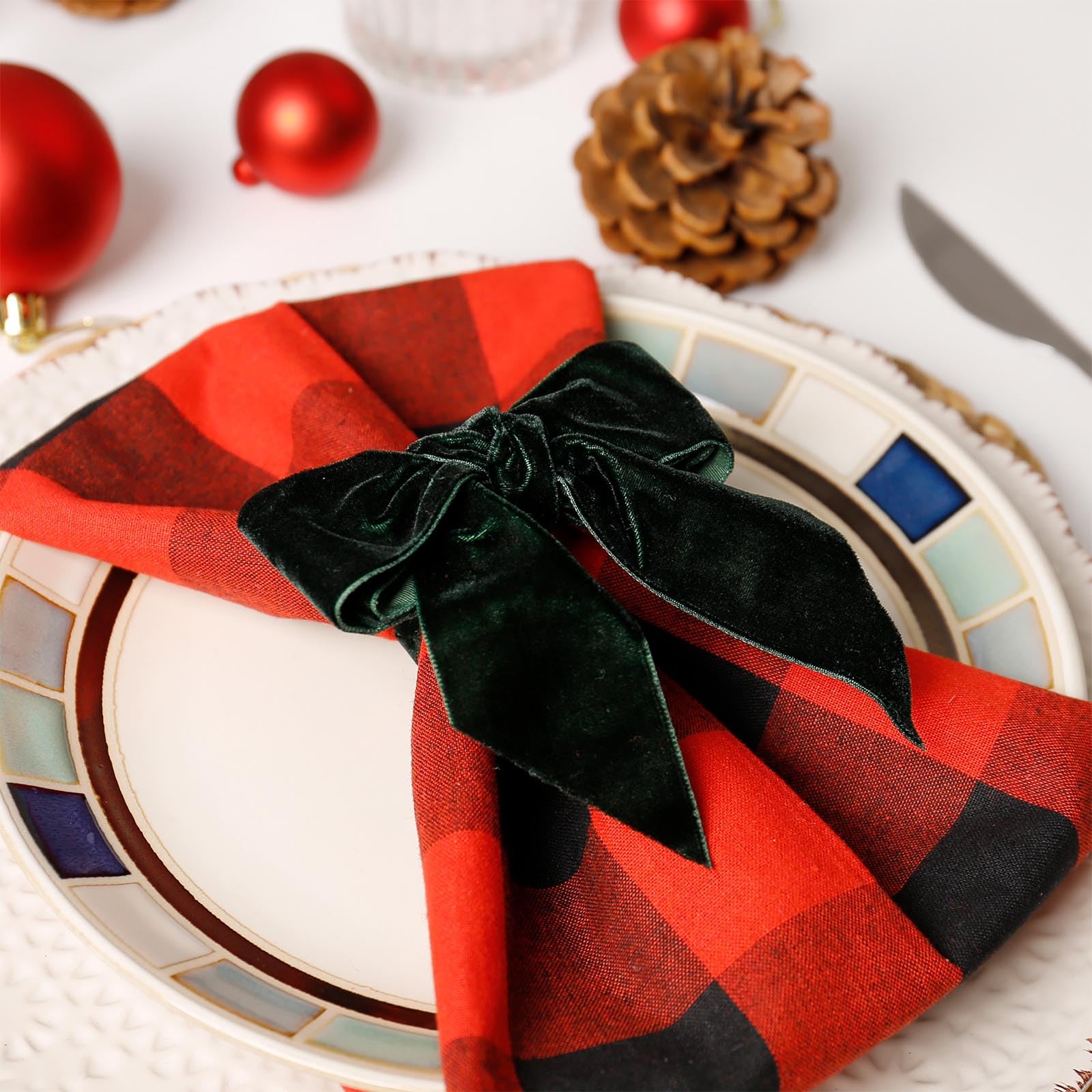 Wonlex velvet bow napkin ring closeup highlights plush texture.