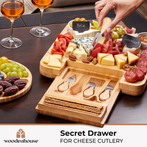 Woodenhouse sauce bowls included for dips and sauces