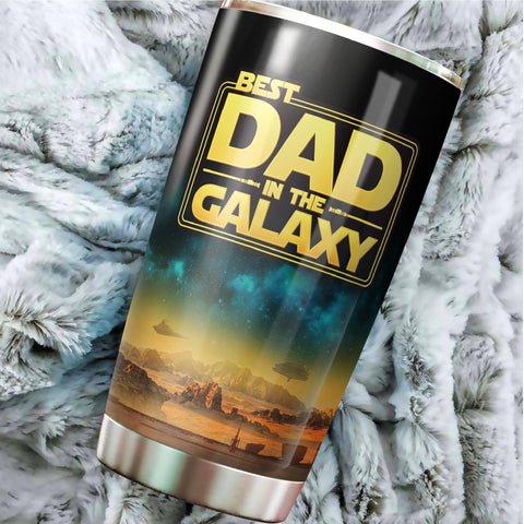 WOOKOO Dad tumbler insulation preserves drink temperature.