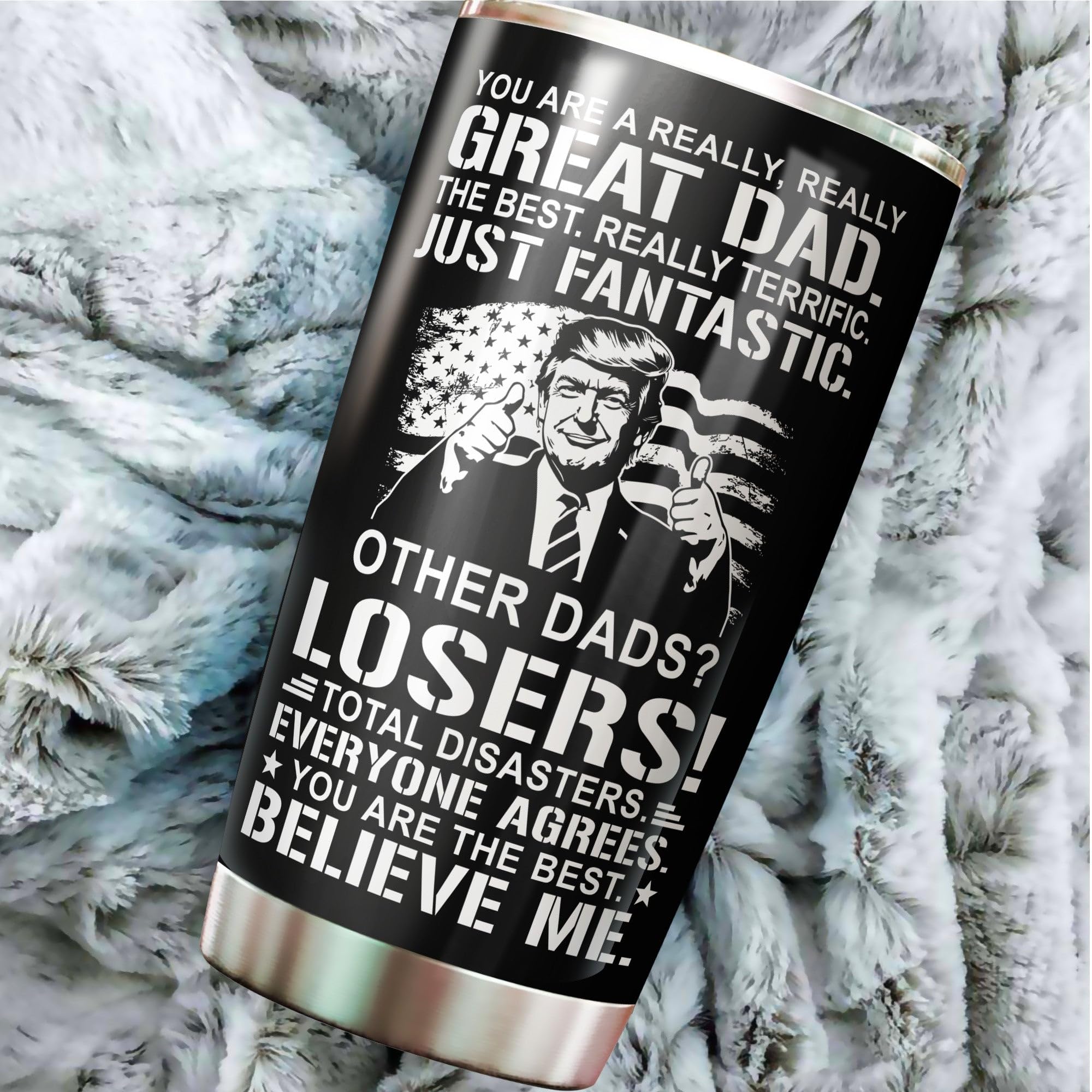 WOOKOO Dad Tumbler is portable for commutes and road trips.