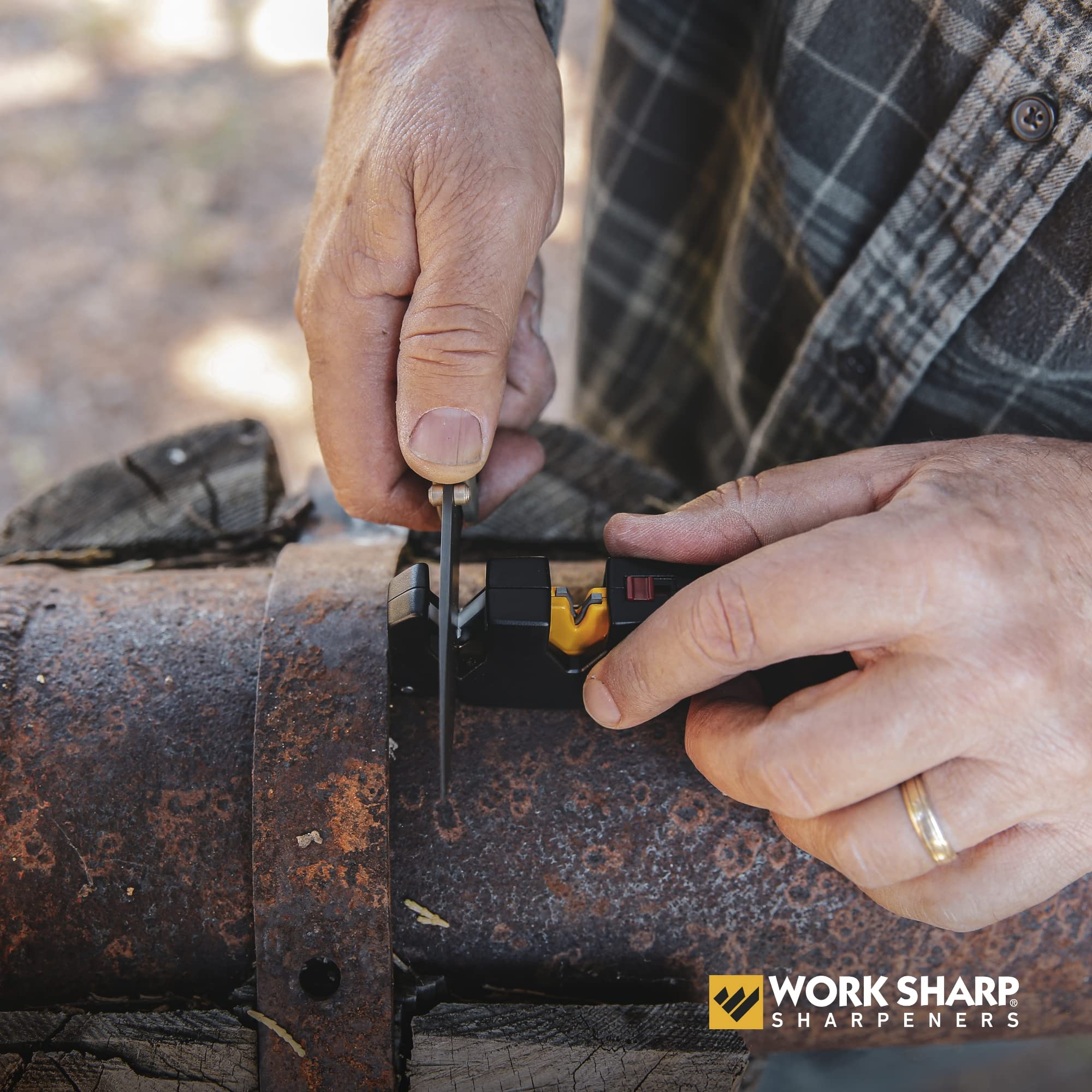 Work Sharp EDC Pivot Plus fishhook groove enables hook sharpening.