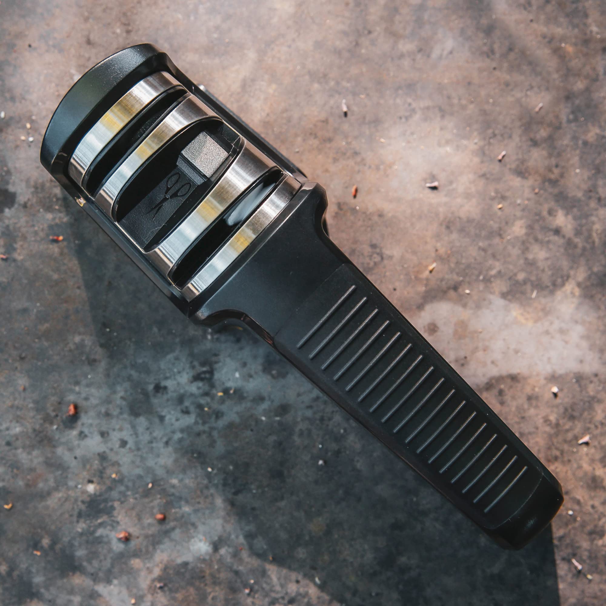 Work Sharp Pull Through Knife Sharpener supports chef, paring, serrated knives for versatile sharpening