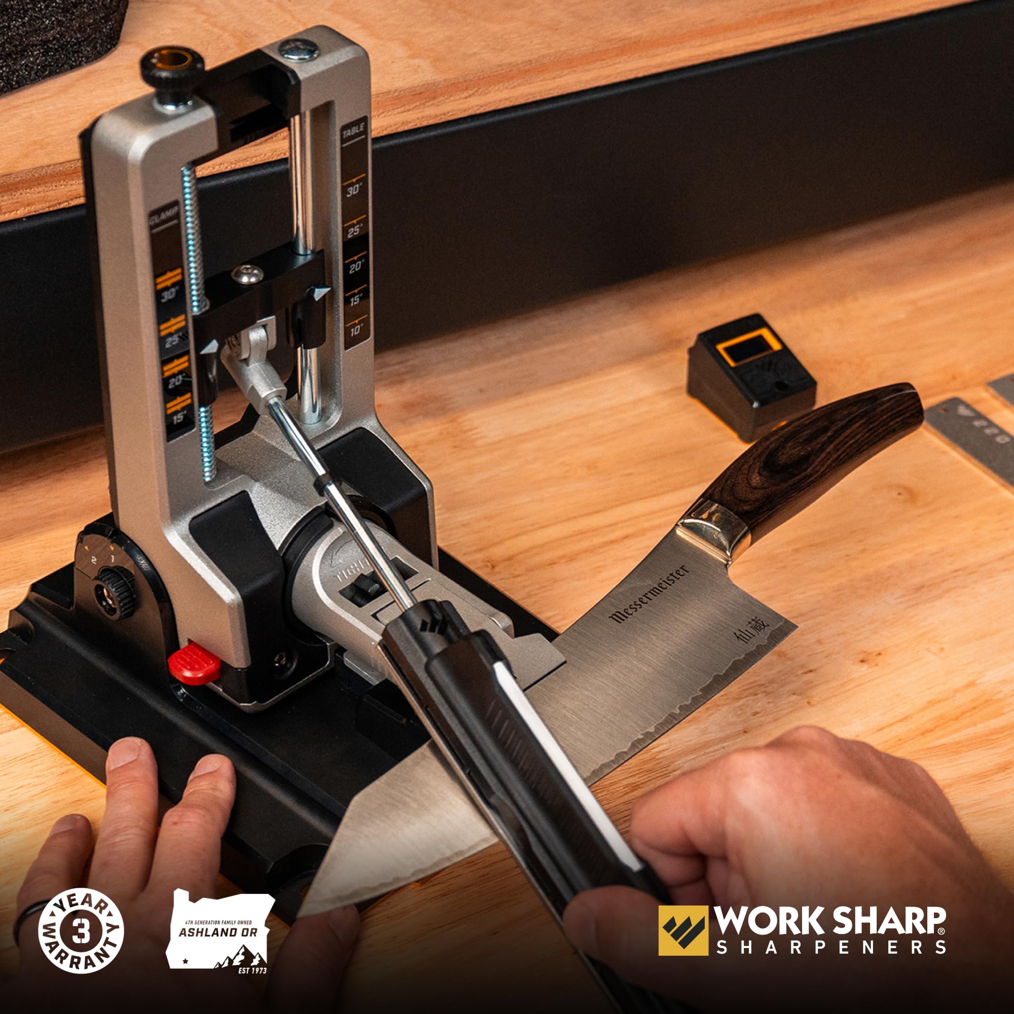 Small knife table attachment enabling sharpening tiny blades at 15 degrees.