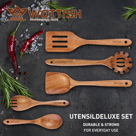 WOTTISH salad spoon wooden, ideal for tossing greens with ease.