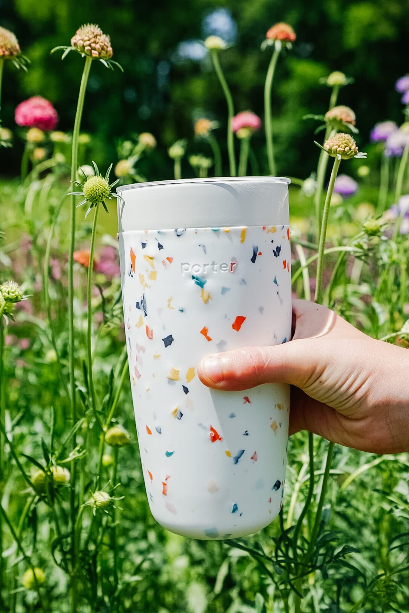 W&amp;P Porter silicone sleeve offers grip and comfort during commutes.