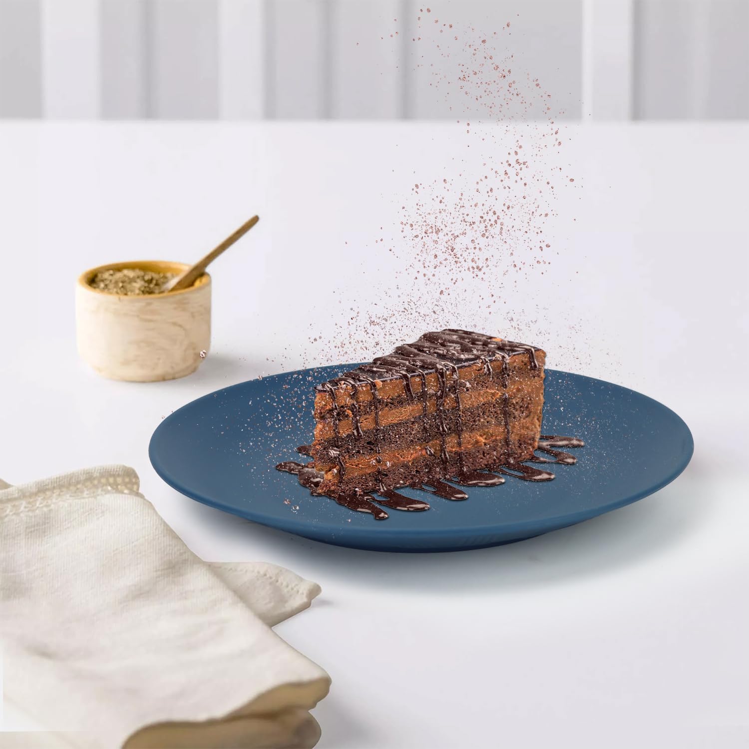 Wrova plastic-alternative plates suitable for kitchen use and outdoor use