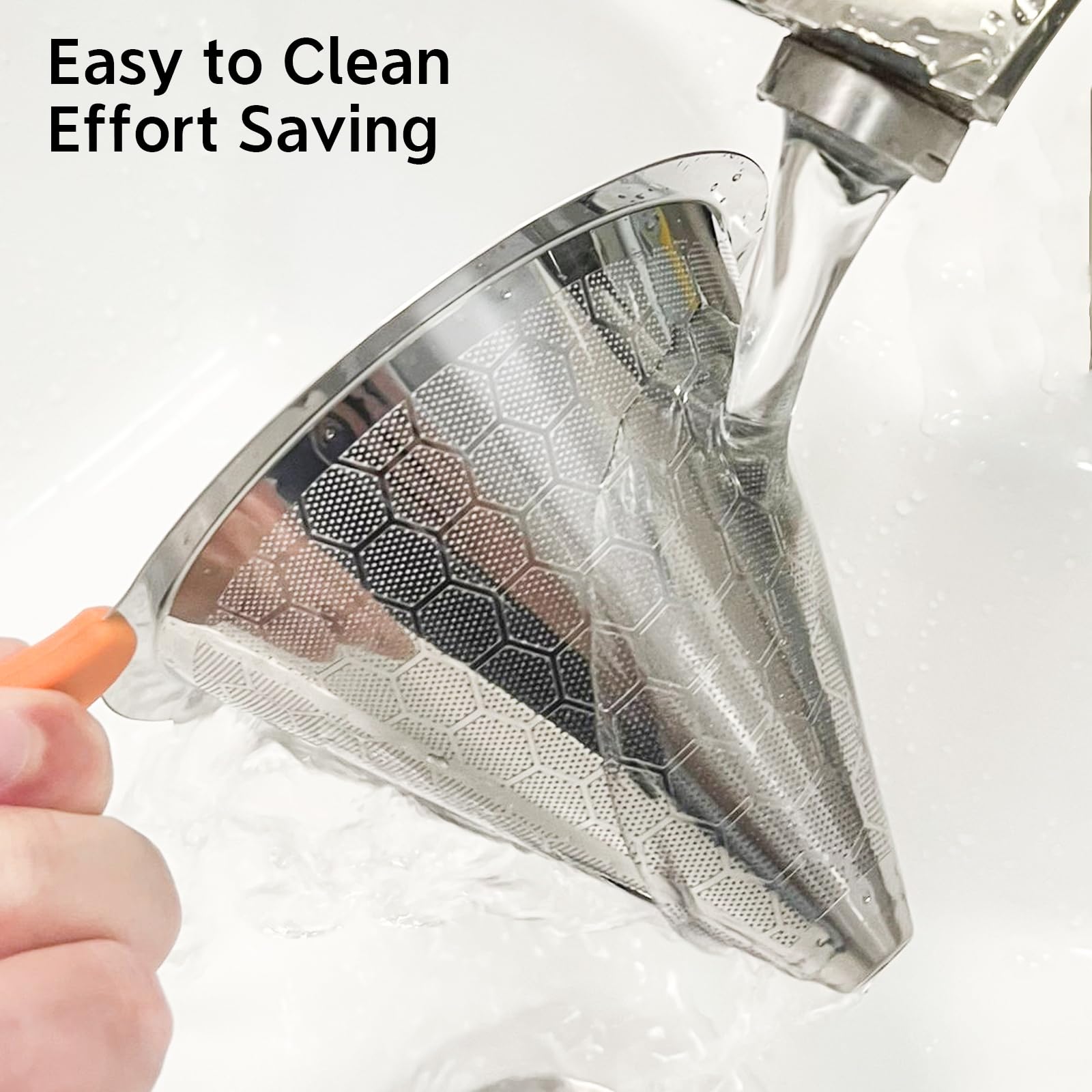 X-VESOLJE cleaning brush assists easy maintenance after use.