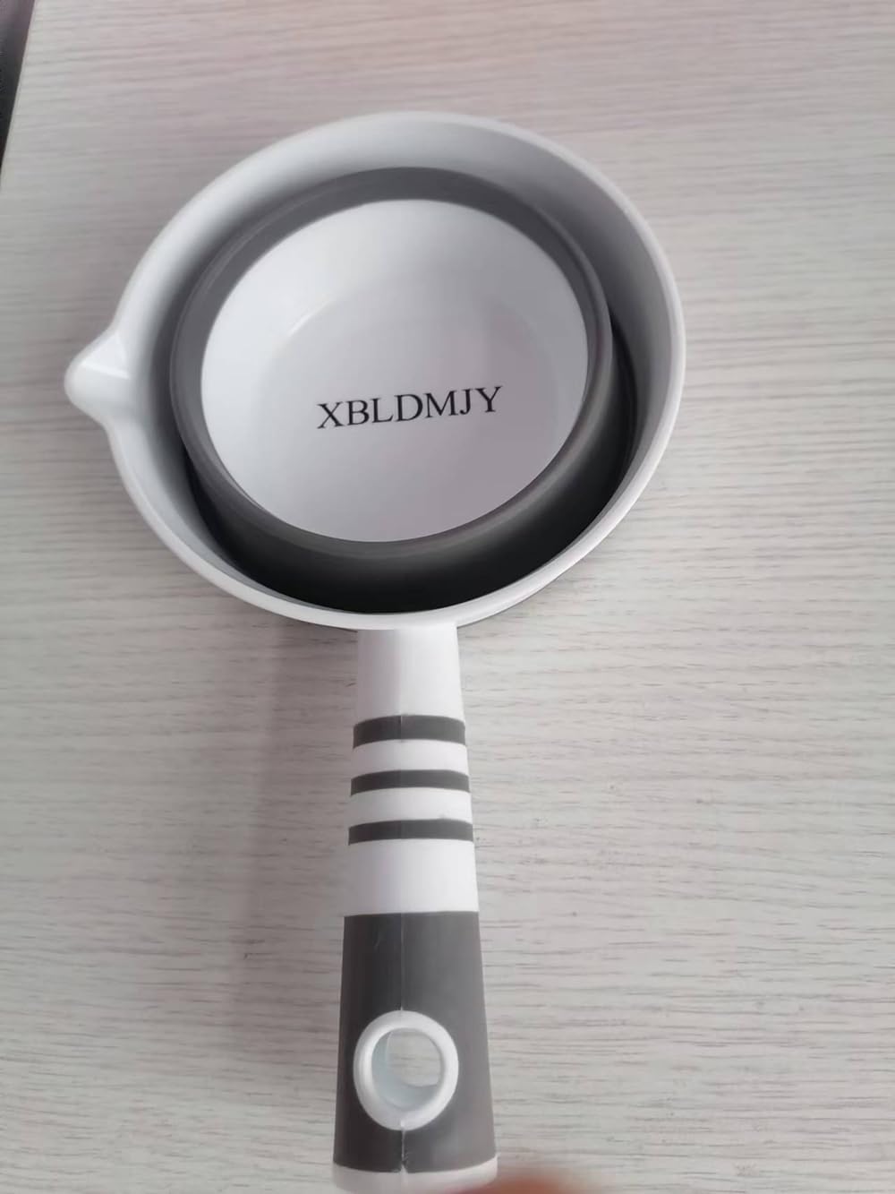 XBLDMJY hanging hole design scoop, dries quickly and saves counter space