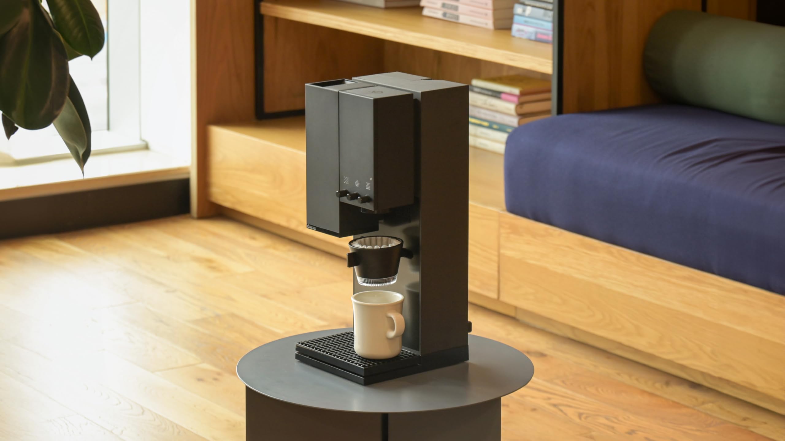 xBloom Studio 10 paper filters simplify cleanup and filtration.
