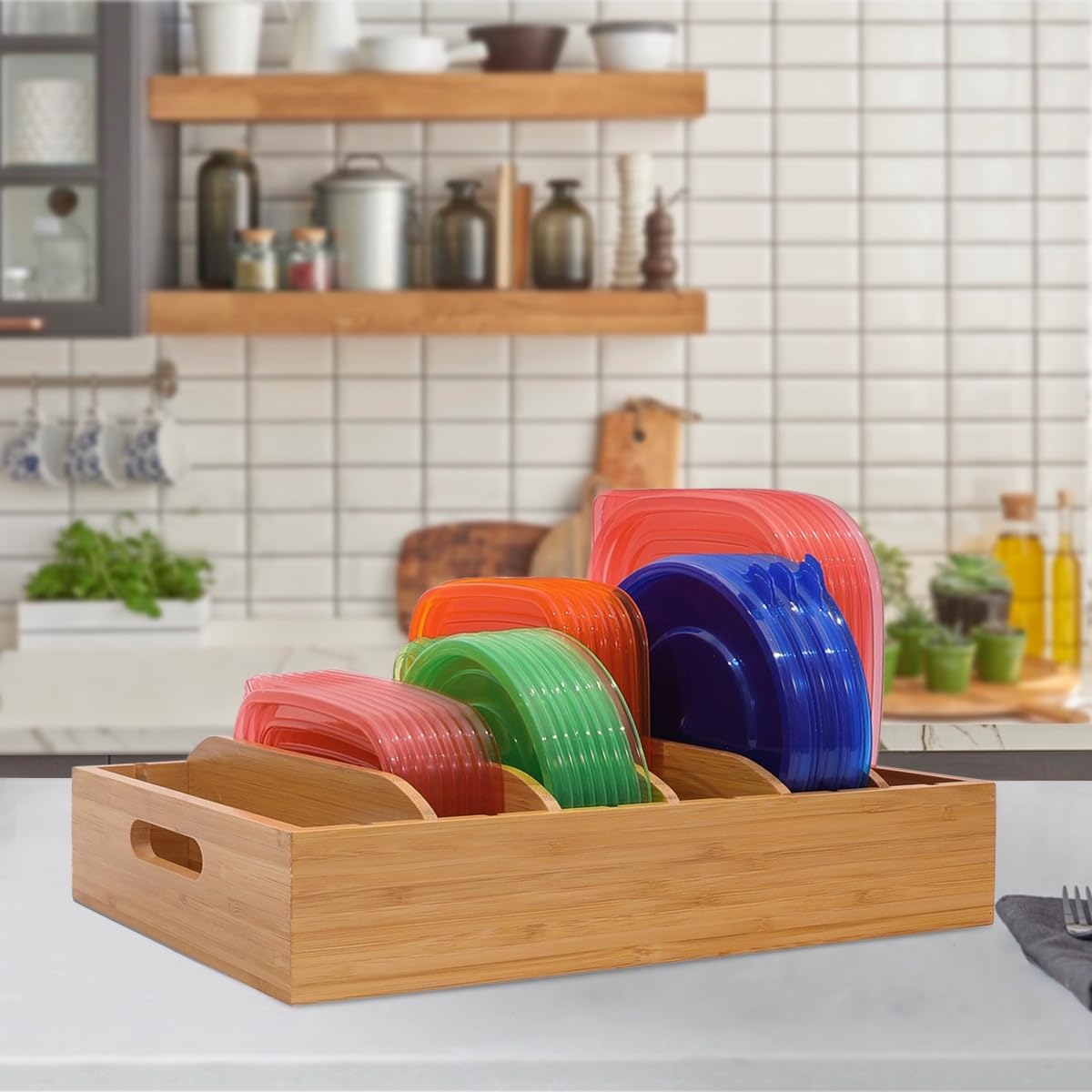 XiaoyuziTF durable bamboo lid container, with soft pads.